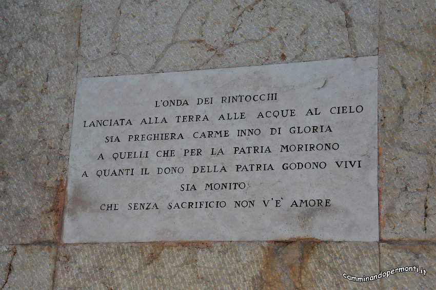 066 Campana dei Caduti.JPG